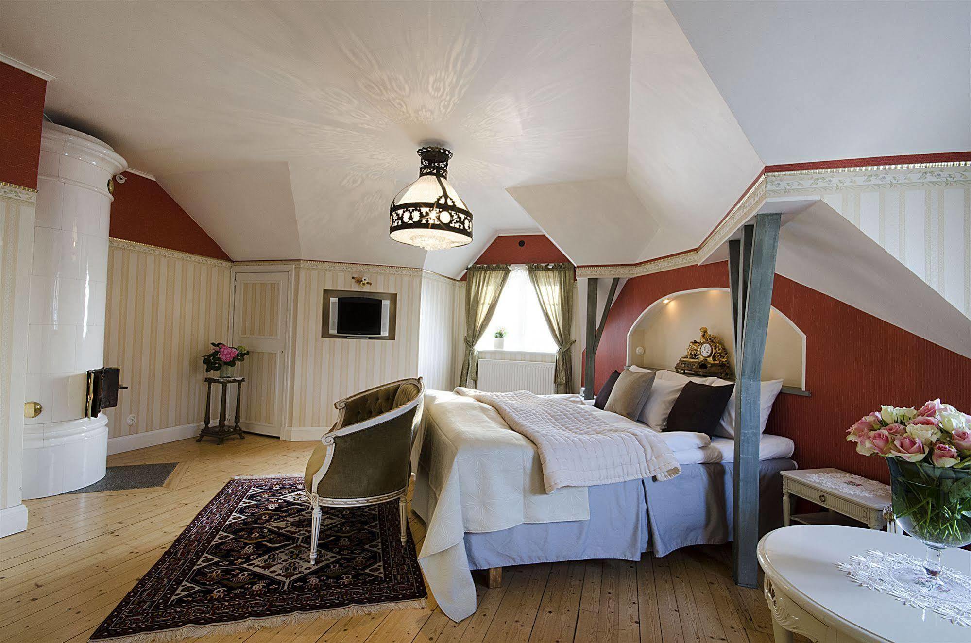 Hotel Amalias Hus Гренна Экстерьер фото